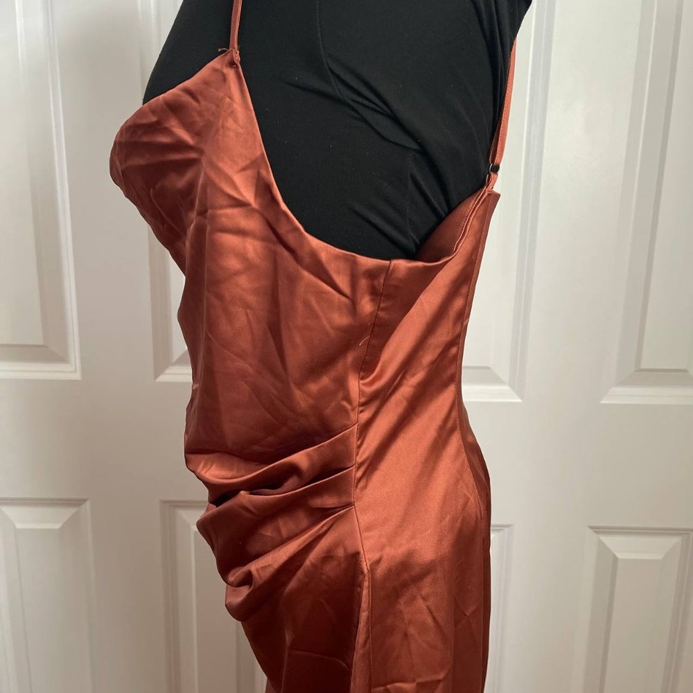 Lulu's Hollywood Woman Satin Midi Dress - Picture 5 of 6